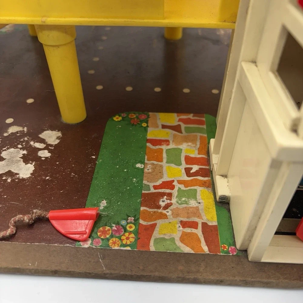 Fisher-Price elevator works